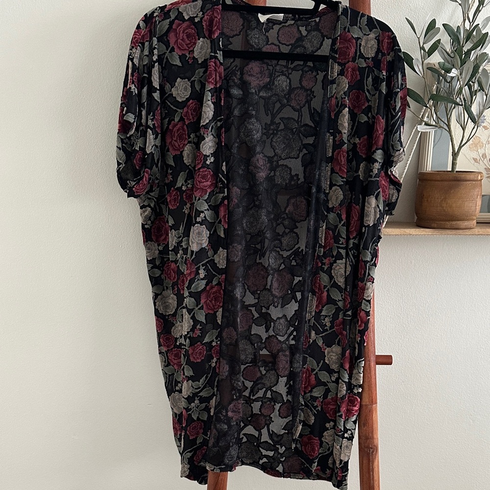 Vintage 90s shawl